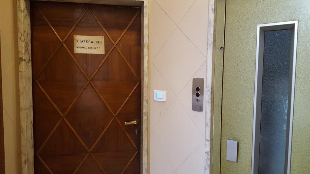 Bnbutler - Broletto 39 - A Few Steps To The Duomo And La Scala Milano Exterior foto