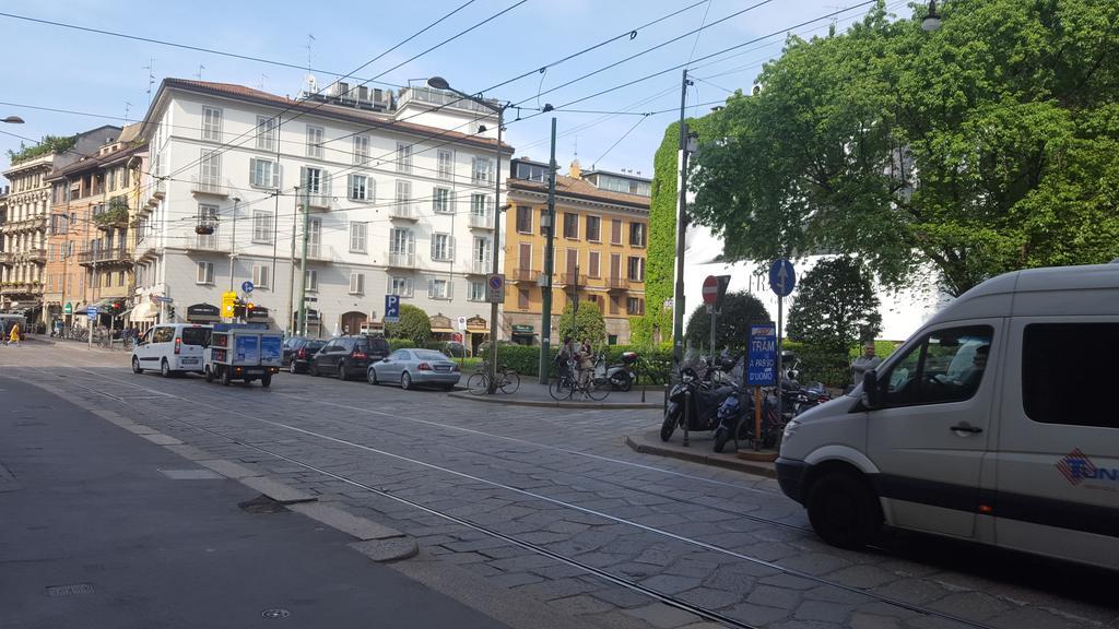 Bnbutler - Broletto 39 - A Few Steps To The Duomo And La Scala Milano Exterior foto